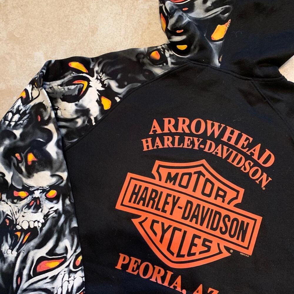 Y2K Vintage Harley Davidson Skull Flames Sleeve Hoodie - Picture 4 of 6